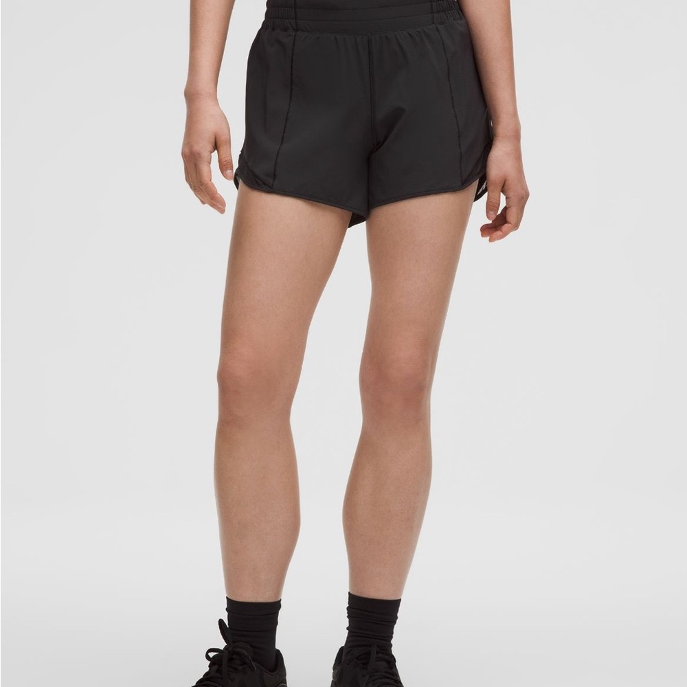 Lululemon mid rise shorts
